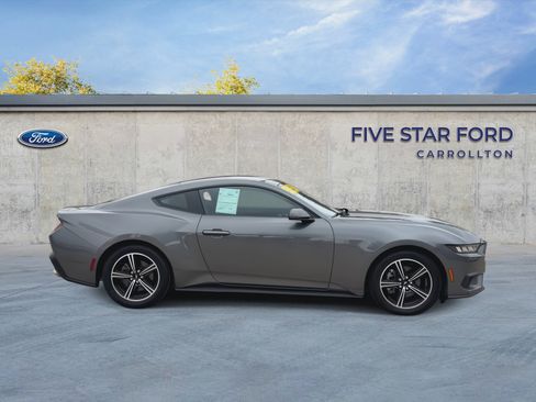 Certified 2024 Ford Mustang Coupe RWD image 9