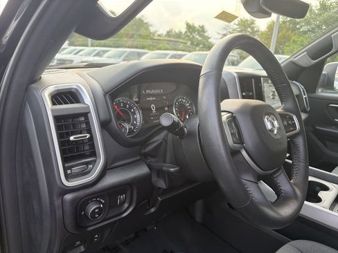 Used 2022 RAM 1500 Big Horn AWD/4WD image 20