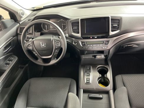 Used 2020 Honda Ridgeline Sport image 5