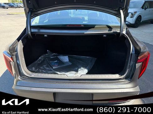 New 2026 Kia K4 FWD image 16