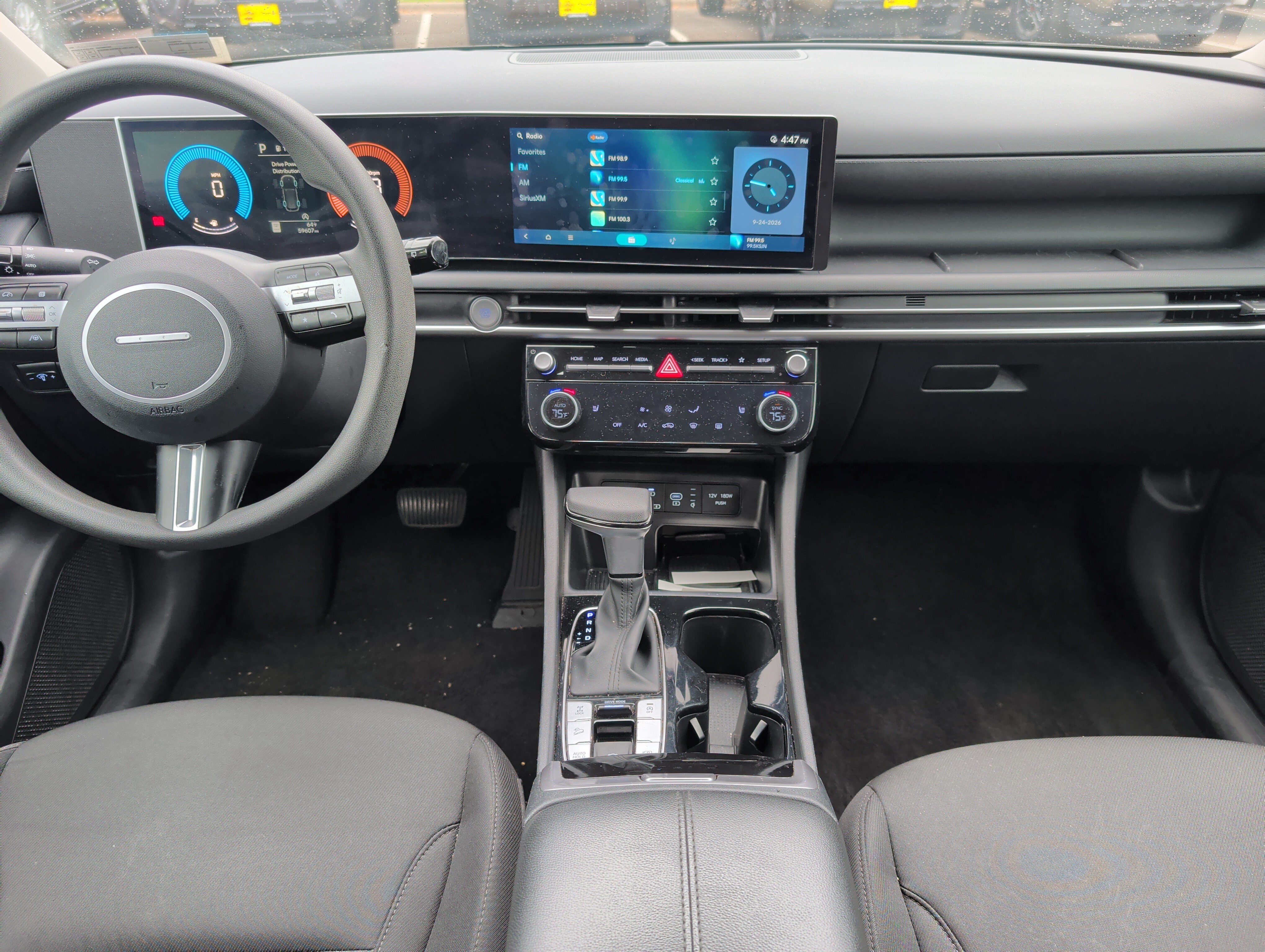 Used 2025 Hyundai Tucson SEL AWD/4WD image 10