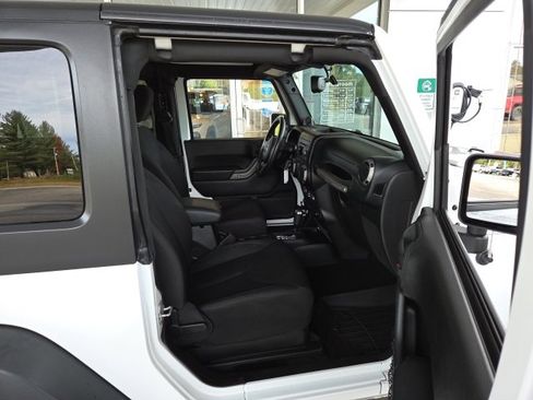 Used 2013 Jeep Wrangler Sport image 30