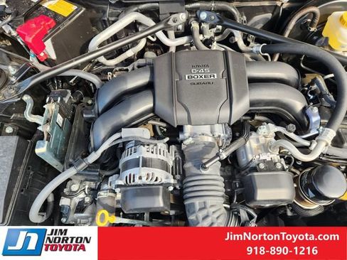 Used 2025 Toyota GR86 Premium w/ ALL Weather Mat Package (TMS) RWD image 30