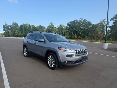 Used 2016 Jeep Cherokee Limited w/ Safetytec Group AWD/4WD image 7