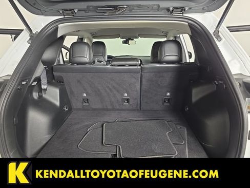 Used 2019 Jeep Cherokee Latitude Plus AWD/4WD image 28