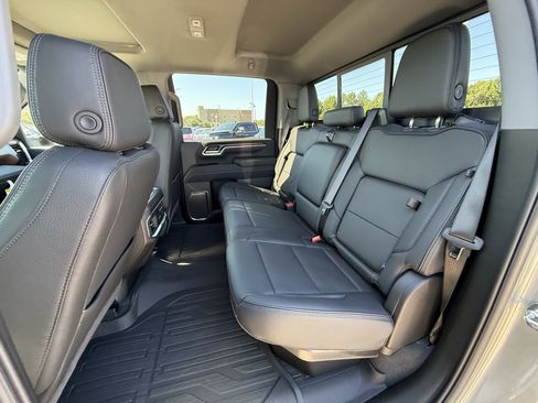 New 2026 GMC Sierra 2500 Denali w/ Denali Reserve Package AWD/4WD image 16