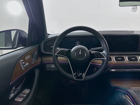 Used 2025 Mercedes-Benz GLE 350 4MATIC image 25