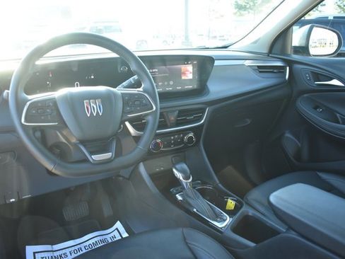 Used 2024 Buick Encore GX Sport Touring image 18