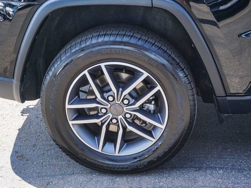 Used 2021 Jeep Grand Cherokee Limited w/ Trailer Tow Group IV AWD/4WD image 9