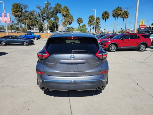 Used 2021 Nissan Murano Platinum w/ Cargo Package image 5