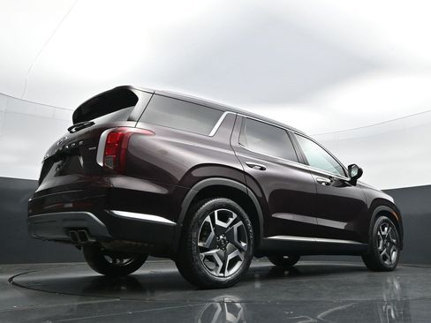 Used 2023 Hyundai Palisade Limited AWD/4WD image 26