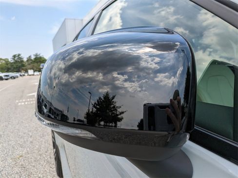 New 2026 Volvo XC40 B5 Ultra w/ Protection Package Premier image 12