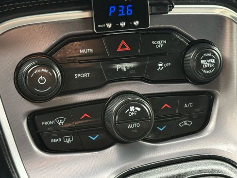 Used 2019 Dodge Challenger SXT w/ Plus Package image 43