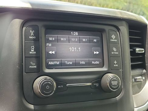 Used 2023 RAM 2500 Big Horn w/ Cold Weather Group AWD/4WD image 30