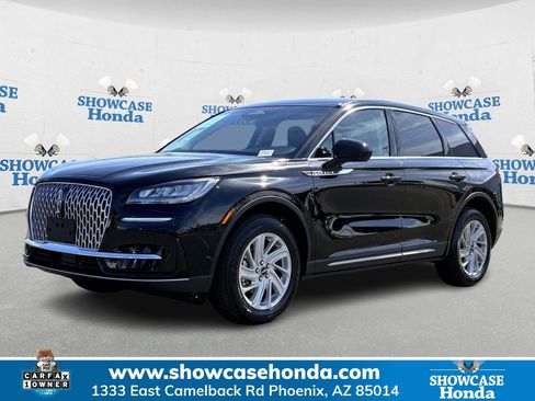 Used 2023 Lincoln Corsair AWD image 1