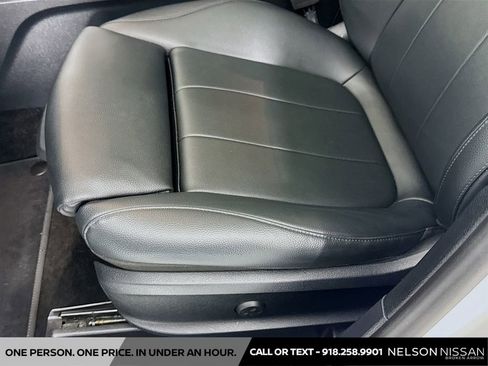 Used 2021 Mercedes-Benz GLB 250 4MATIC image 18