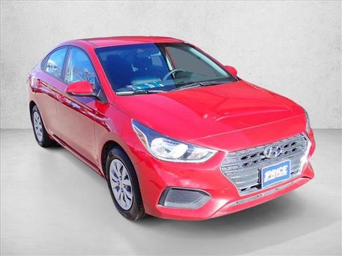 Used 2021 Hyundai Accent SE image 6