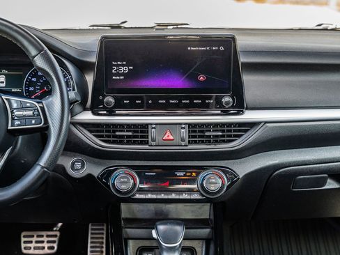 Used 2024 Kia Forte GT-Line image 28