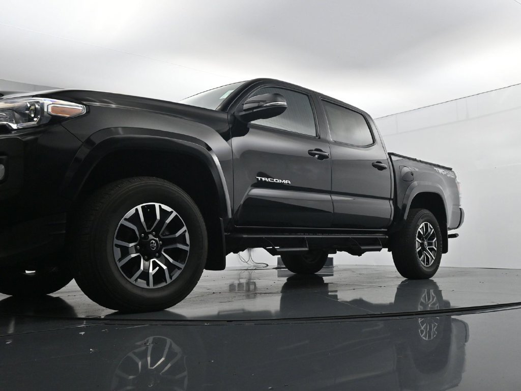 Used 2023 Toyota Tacoma TRD Sport AWD/4WD image 34