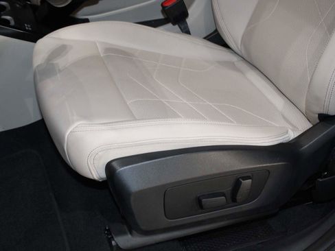 Certified 2023 BMW X1 xDrive28i w/ Premium Package image 13