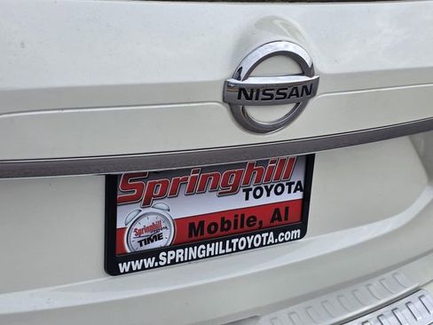 Used 2017 Nissan Rogue SV image 25