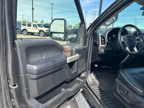 Used 2019 Ford F250 Lariat w/ Chrome Package AWD/4WD image 12
