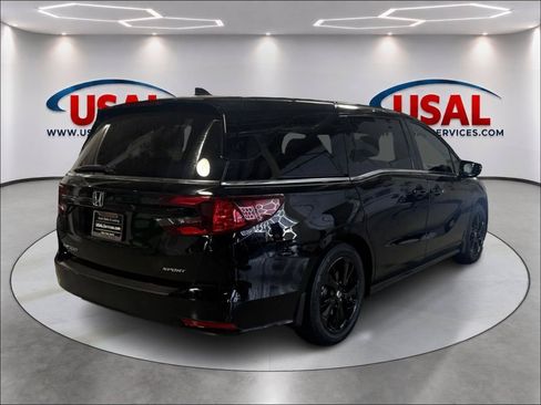 Used 2023 Honda Odyssey Sport image 5
