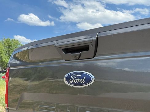Used 2019 Ford F150 Lariat w/ FX4 Off-Road Package AWD/4WD image 15
