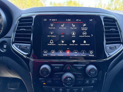 Used 2021 Jeep Grand Cherokee Laredo X image 19