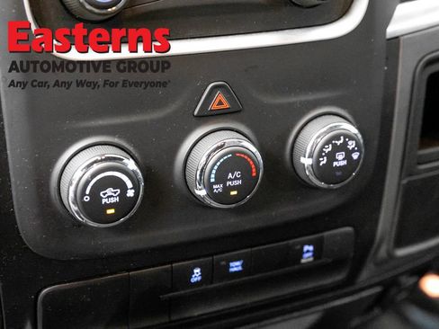 Used 2024 RAM 1500 Warlock AWD/4WD image 19