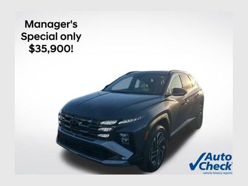Used 2025 Hyundai Tucson Limited AWD/4WD image 1