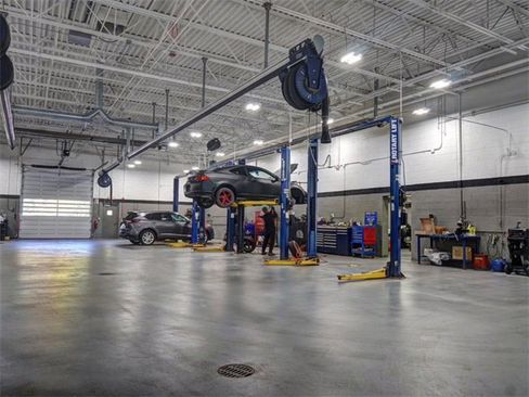 Used 2016 Chevrolet Colorado LT w/ Midnight Edition image 30