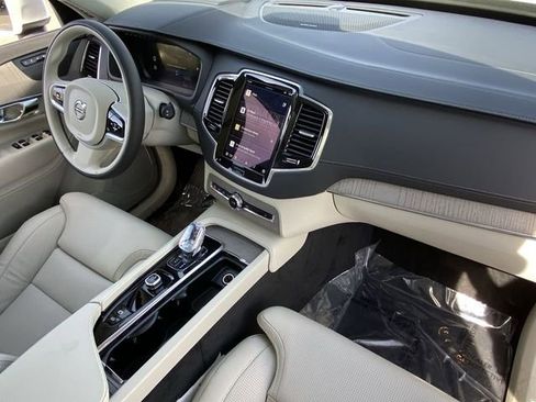 Certified 2025 Volvo XC90 T8 Ultra w/ Protection Package Premier image 12
