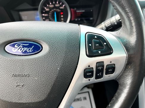 Used 2015 Ford Explorer XLT w/ Equipment Group 202A image 10