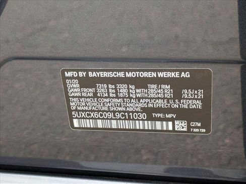 Used 2020 BMW X7 M50i w/ Dynamic Handling Package image 23