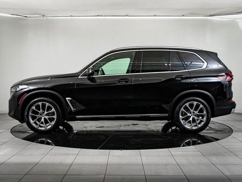 New 2026 BMW X5 xDrive40i w/ Climate Comfort Package image 5