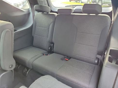 Certified 2025 Chevrolet Traverse LT AWD/4WD image 14