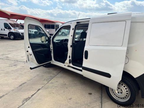 Used 2020 RAM ProMaster City Tradesman image 13