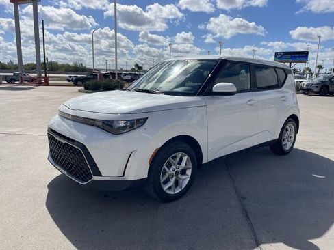 Used 2024 Kia Soul LX w/ Option Group 015 image 5