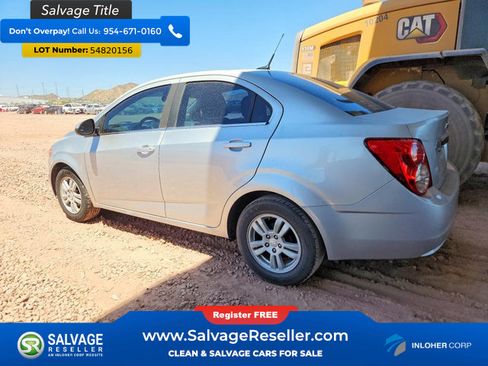 Used 2014 Chevrolet Sonic LT FWD image 3