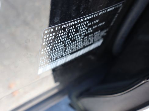 Used 2021 Volkswagen Tiguan SEL image 23