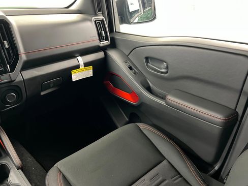 New 2026 Nissan Frontier PRO-4X w/ Tow Package AWD/4WD image 10