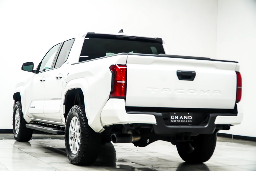 Used 2024 Toyota Tacoma SR5 RWD image 14
