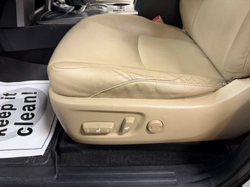 Used 2012 Toyota 4Runner Limited AWD/4WD image 11