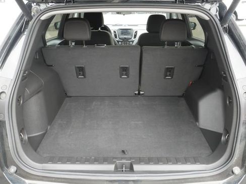 Used 2023 Chevrolet Equinox LT w/ Driver Convenience Package AWD/4WD image 9