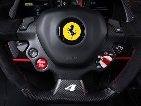 Used 2019 Ferrari 488 Pista Coupe RWD image 40