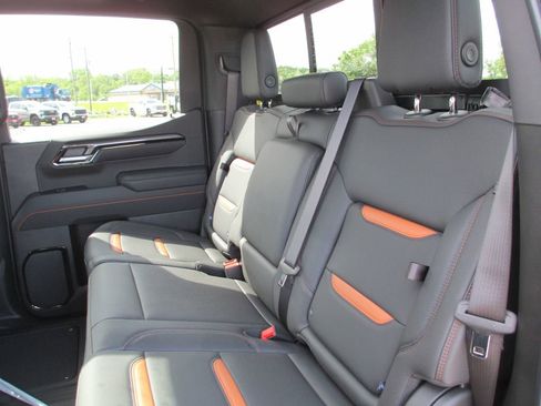 New 2026 GMC Sierra 1500 AT4 w/ AT4 Premium Package AWD/4WD image 18