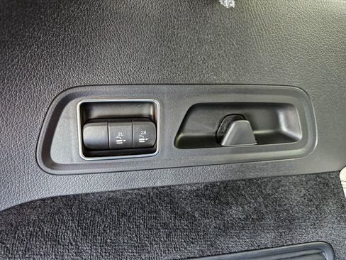 New 2026 Mercedes-Benz GLS 450 4MATIC image 41