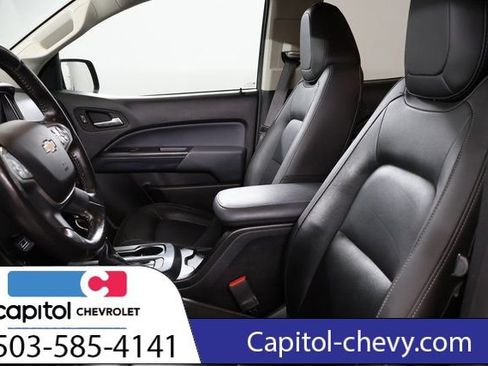 Used 2022 Chevrolet Colorado Z71 w/ Z71 Midnight Edition AWD/4WD image 13