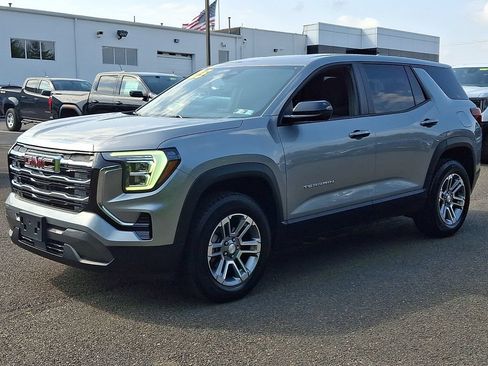 Used 2025 GMC Terrain Elevation AWD/4WD image 3